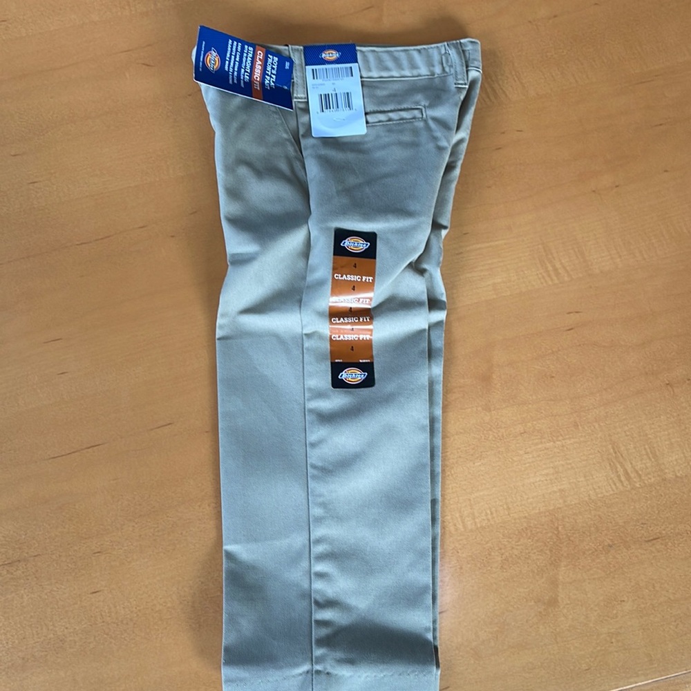 NWT Dickies- Boys size 4 Khaki